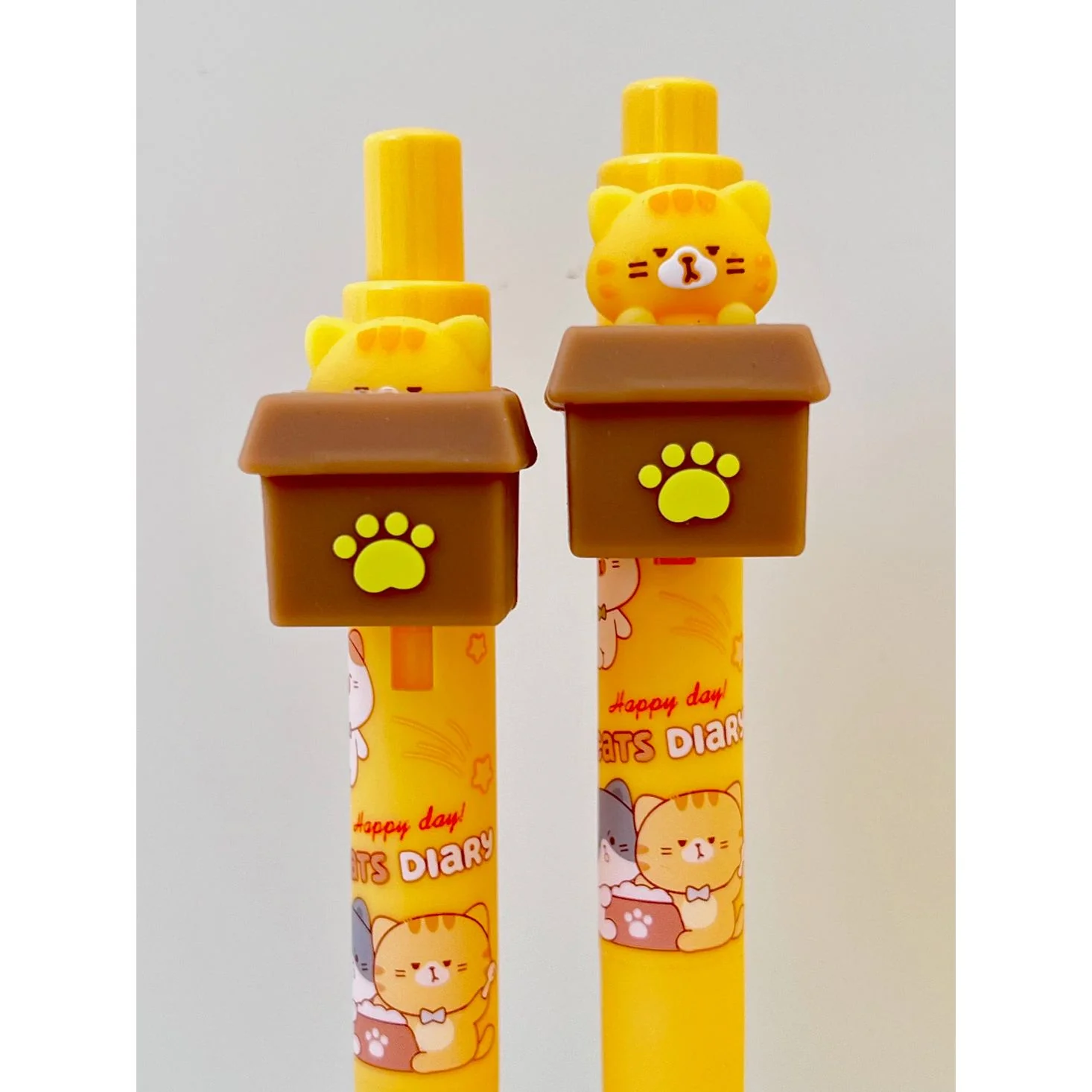 ADOPT A CAT PEEKABOO RETRACTABLE GEL PEN - Image 3