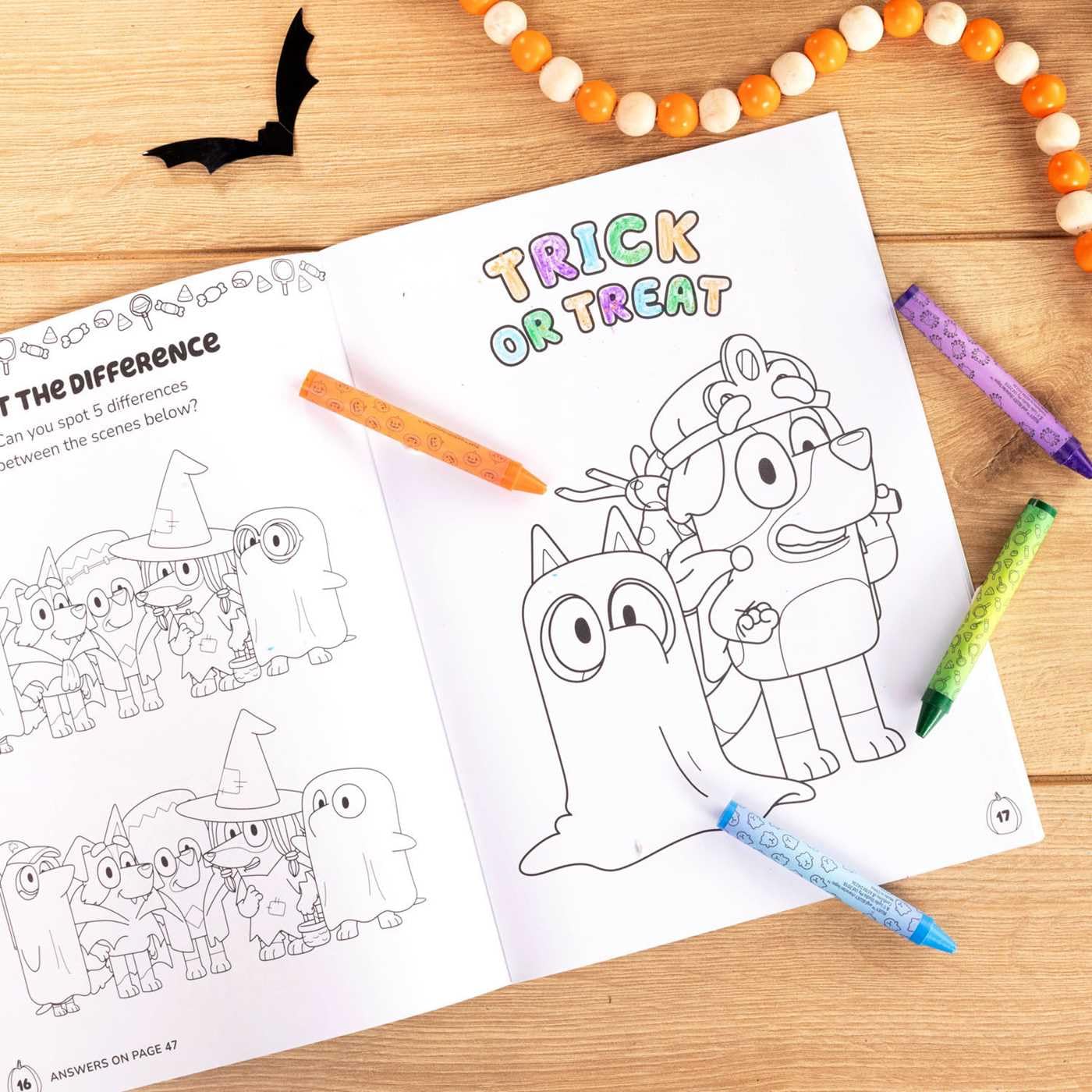 BLUEY HAPPY HALLOWEEN ACTIVITY BOOK (WITH CRAYONS!) - Image 2