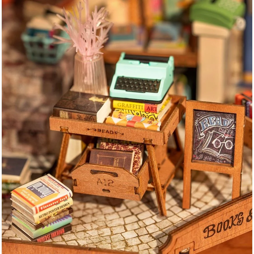 CORNER BOOKSTORE 3-D WOODEN MINIATURE KIT - Image 4