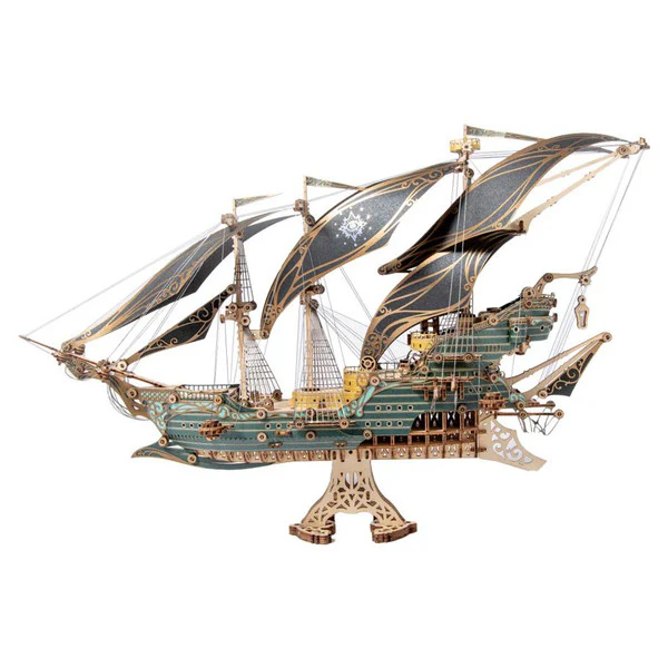 3-D FUTURE CORSAIR SAILING SHIP: GREEN