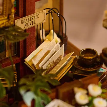 MAIN STREET BOOKS 3-D WOODEN MINIATURE BOOK NOOK KIT - Image 3