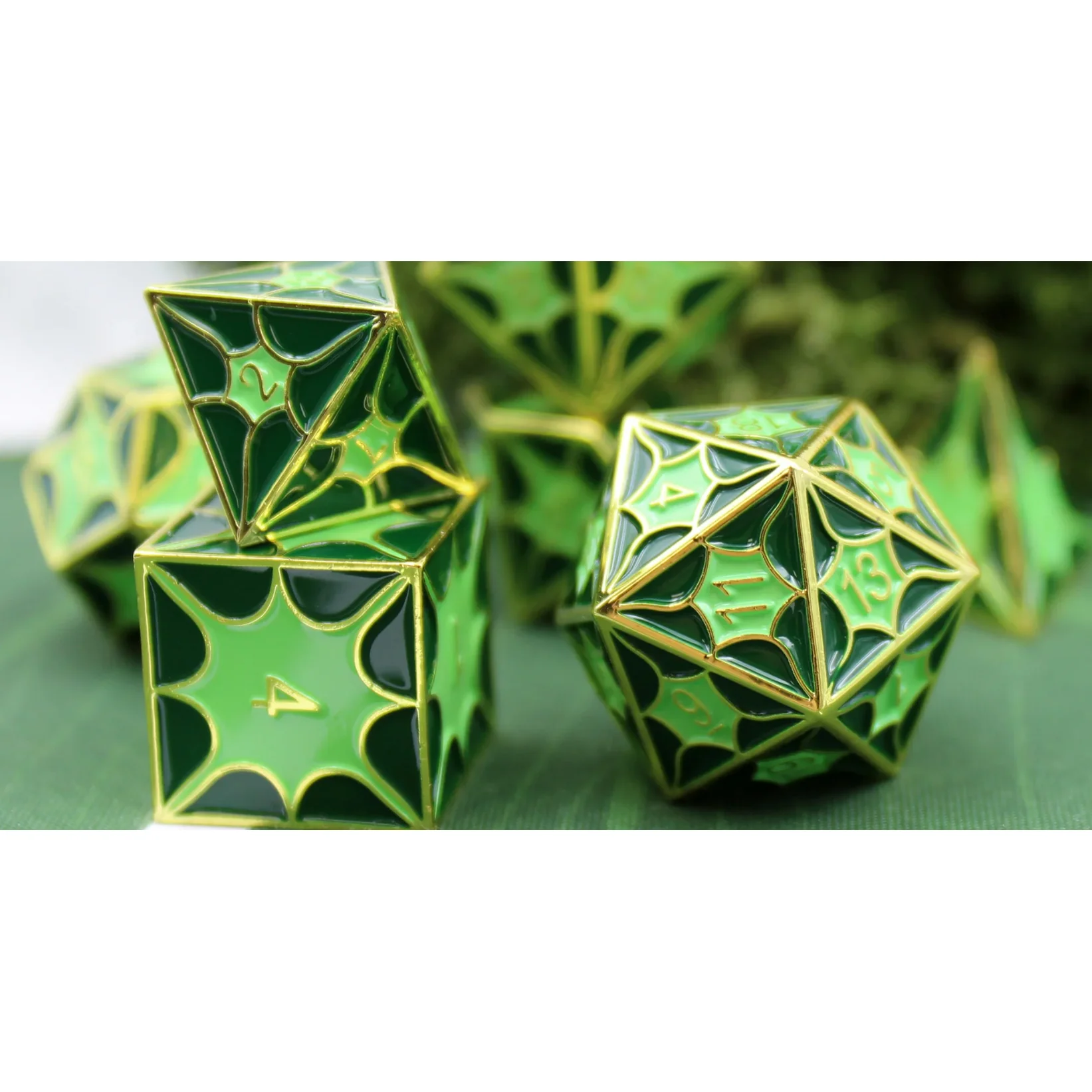 METAL DRAGONSCALE GREEN DICE SET