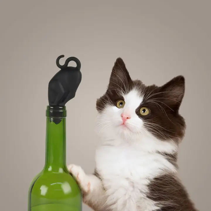 STOP KITTY BLACK CAT BOTTLE STOPPER - Image 3