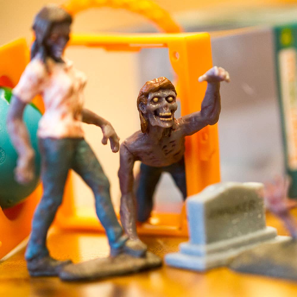 SUPER TOOB ZOMBIES - Image 5