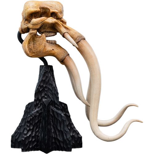 THE LORD OF THE RINGS SKULL OF A MUMAK MINIATURE STATUE - Image 2