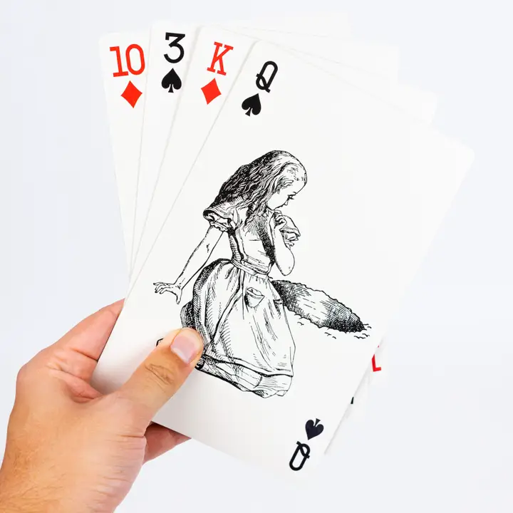 THE QUEEN'S GUARDS GIANT PLAYING CARDS - Image 3